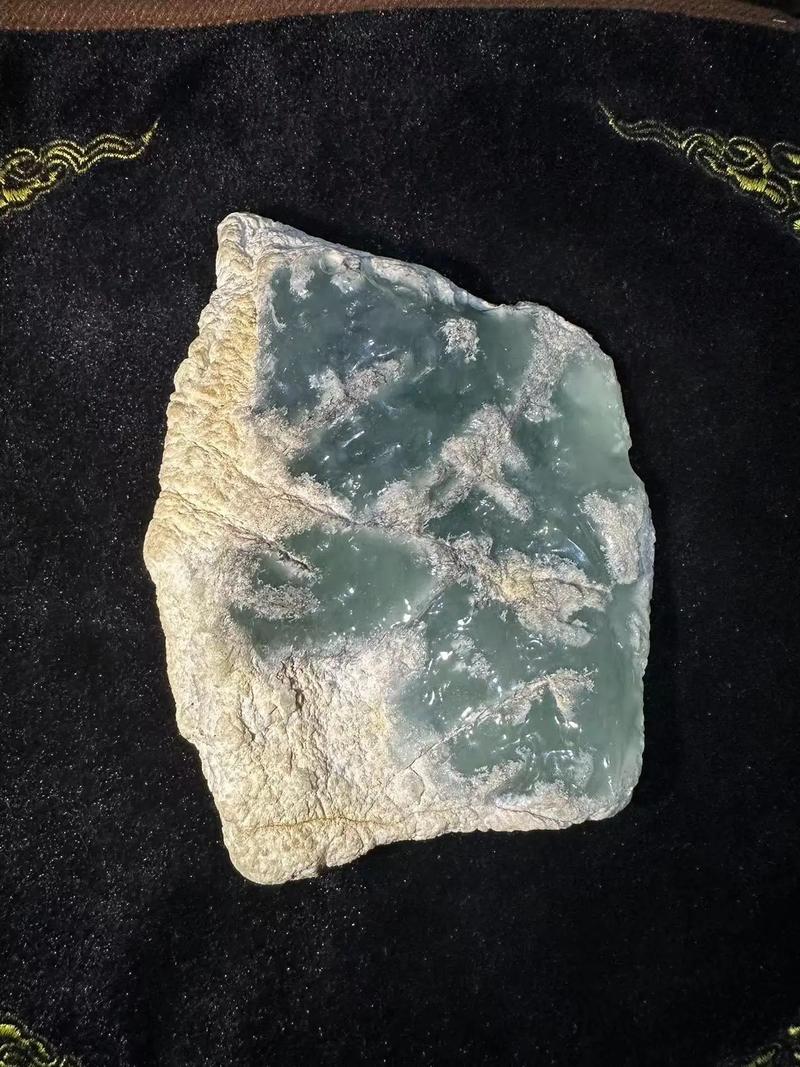 翡翠常识之原石 - 翡翠原石是什么意思 第3张 翡翠常识之原石 - 翡翠原石是什么意思 第3张