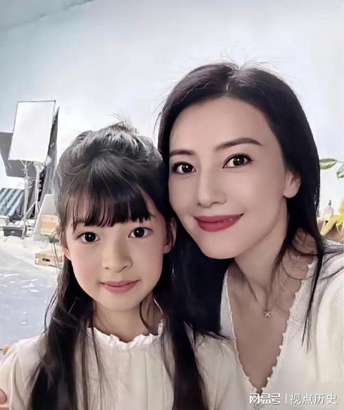 赵又廷高圆圆女儿出行(赵又廷高圆圆几岁结婚) 第5张 赵又廷高圆圆女儿出行(赵又廷高圆圆几岁结婚) 第5张