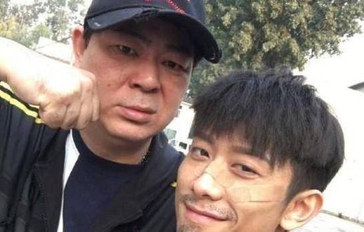 张一山和父亲出行时间,张一山隐藏多年的父亲 第6张 张一山和父亲出行时间,张一山隐藏多年的父亲 第6张