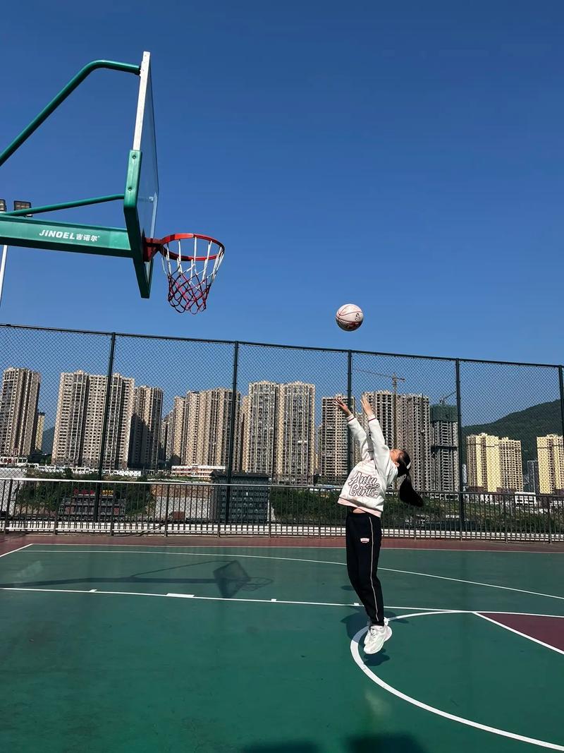女生必懂的篮球常识 - 女生篮球规则 新手入门 第6张 女生必懂的篮球常识 - 女生篮球规则 新手入门 第6张